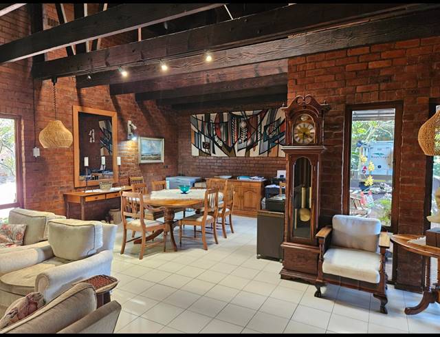 5 BEDROOM BED & BREAKFAST FOR SALE IN WESTVILLE
